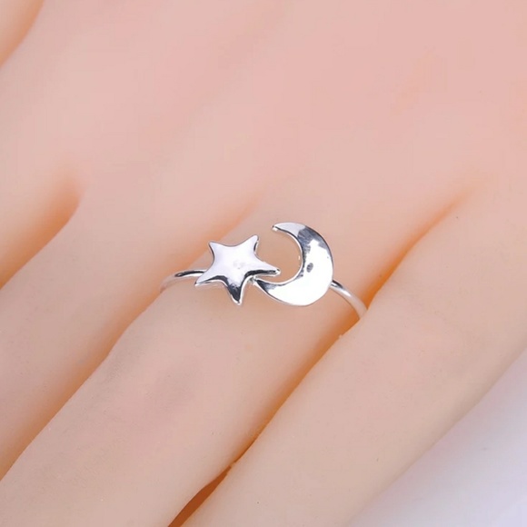 🌹STAR & MOON RESIZABLE RING! - Picture 4 of 5